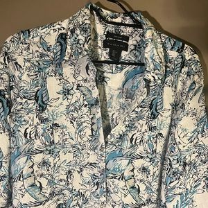 Outstanding over shirt or button up.